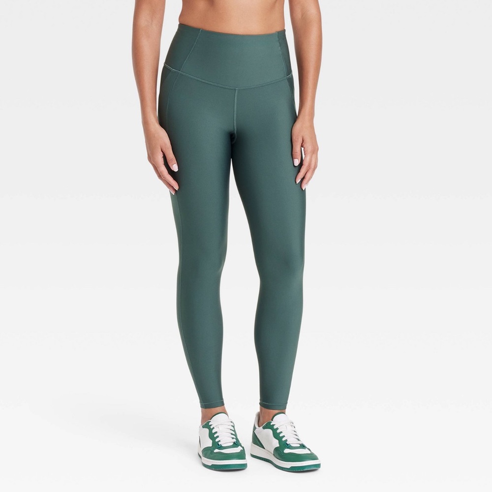 All in Motion Women’s Effortless Support High-Rise Pocketed 7/8 Leggings